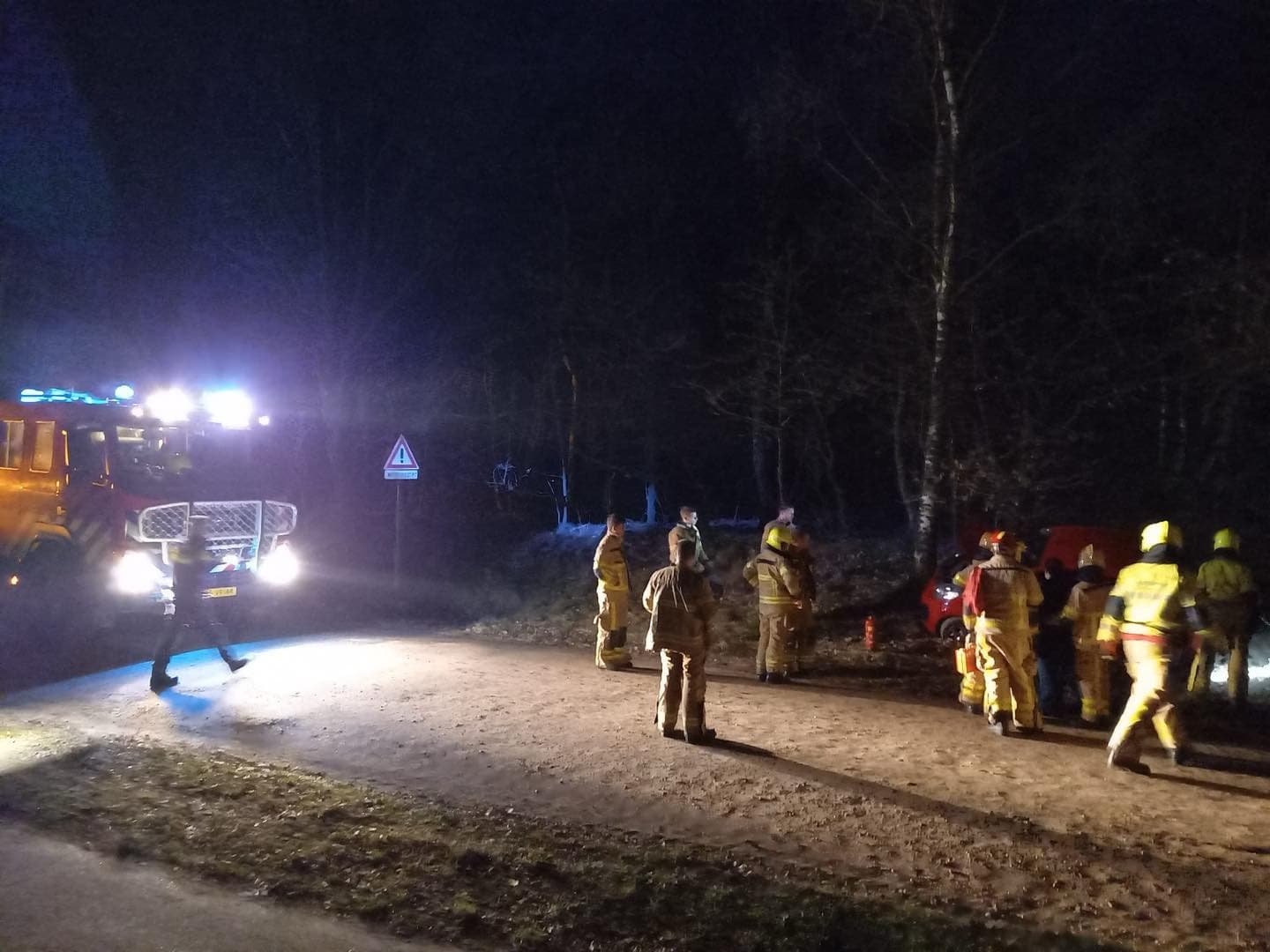 P1 HV weg letsel Asselsweg Kootwijk📸