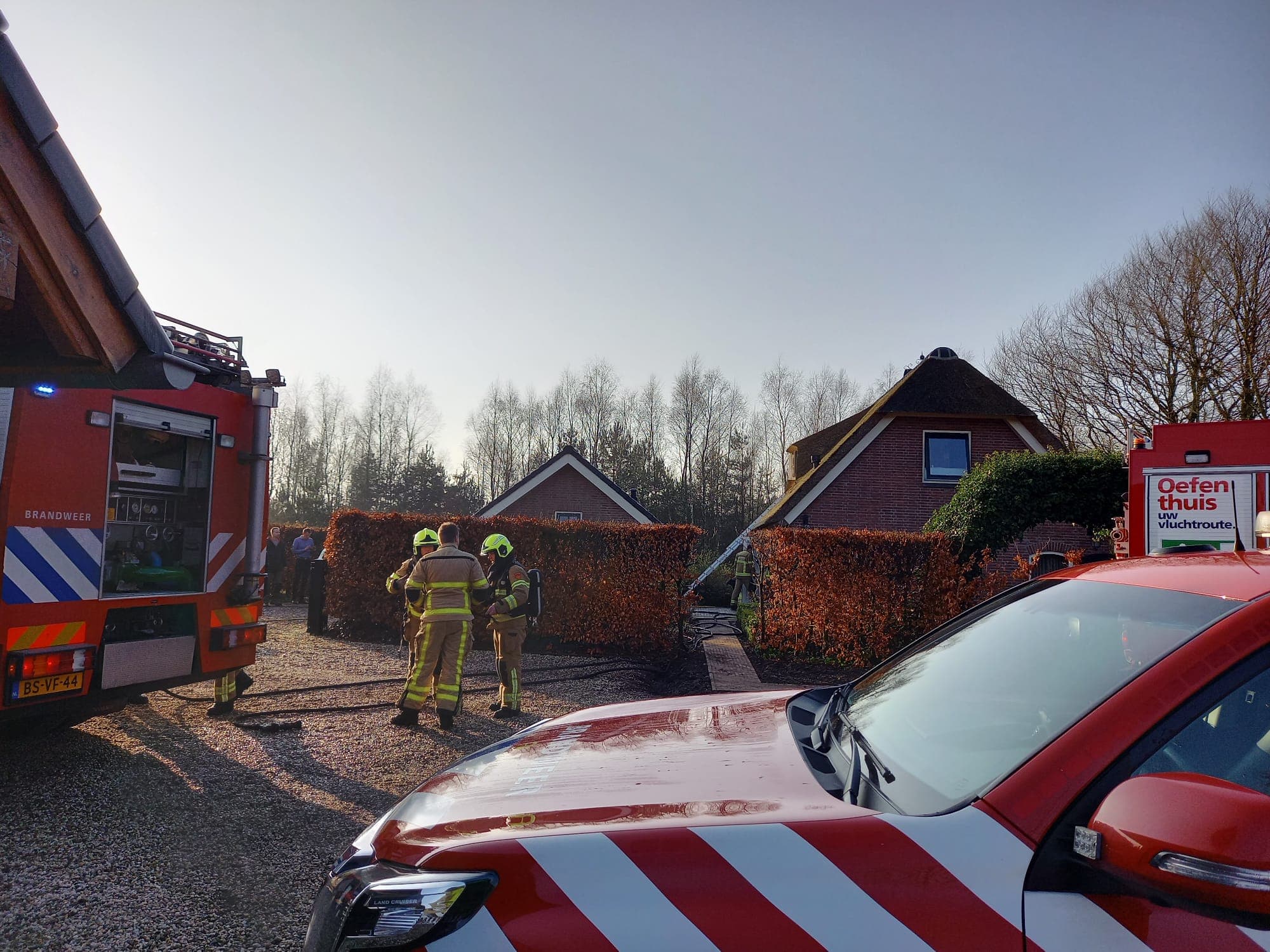 P1 Brand woning (rietendak) Koningsweg Ermelo📷