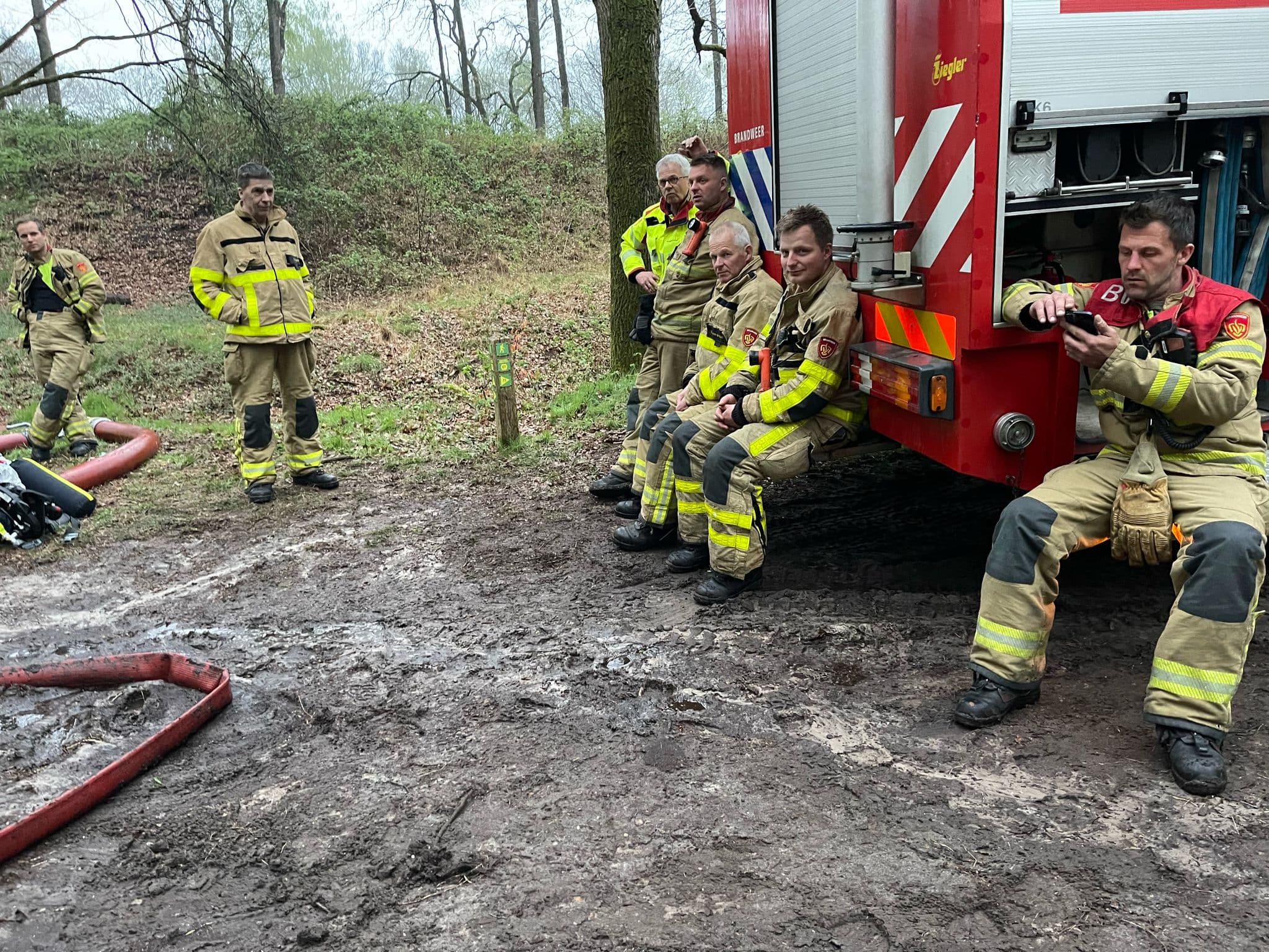 P1 (pel. NBB 1) Bijstand UGS 06-52 Kazerne Ermelo Oude Telgterweg Ermelo | Brand Drunen