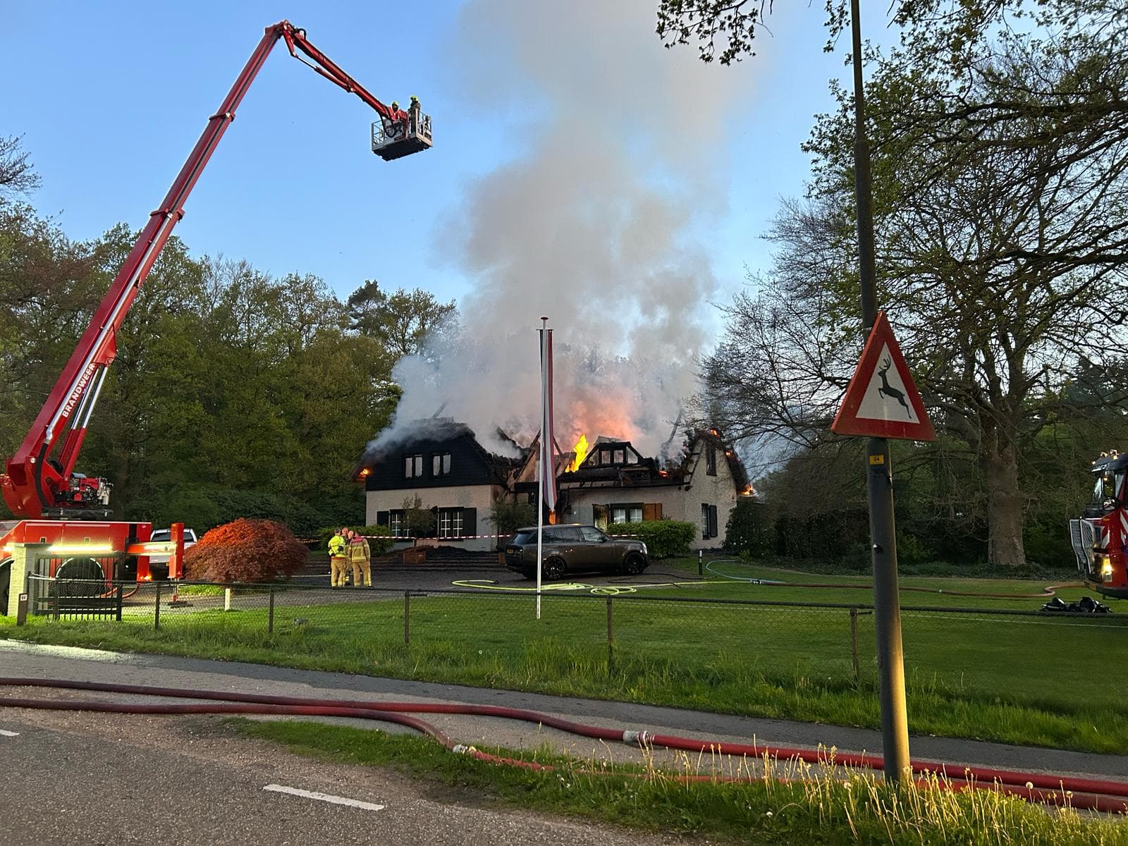 P1 (Grote BR) Brand woning (rietendak) Hoog Buurloseweg Ugchelen