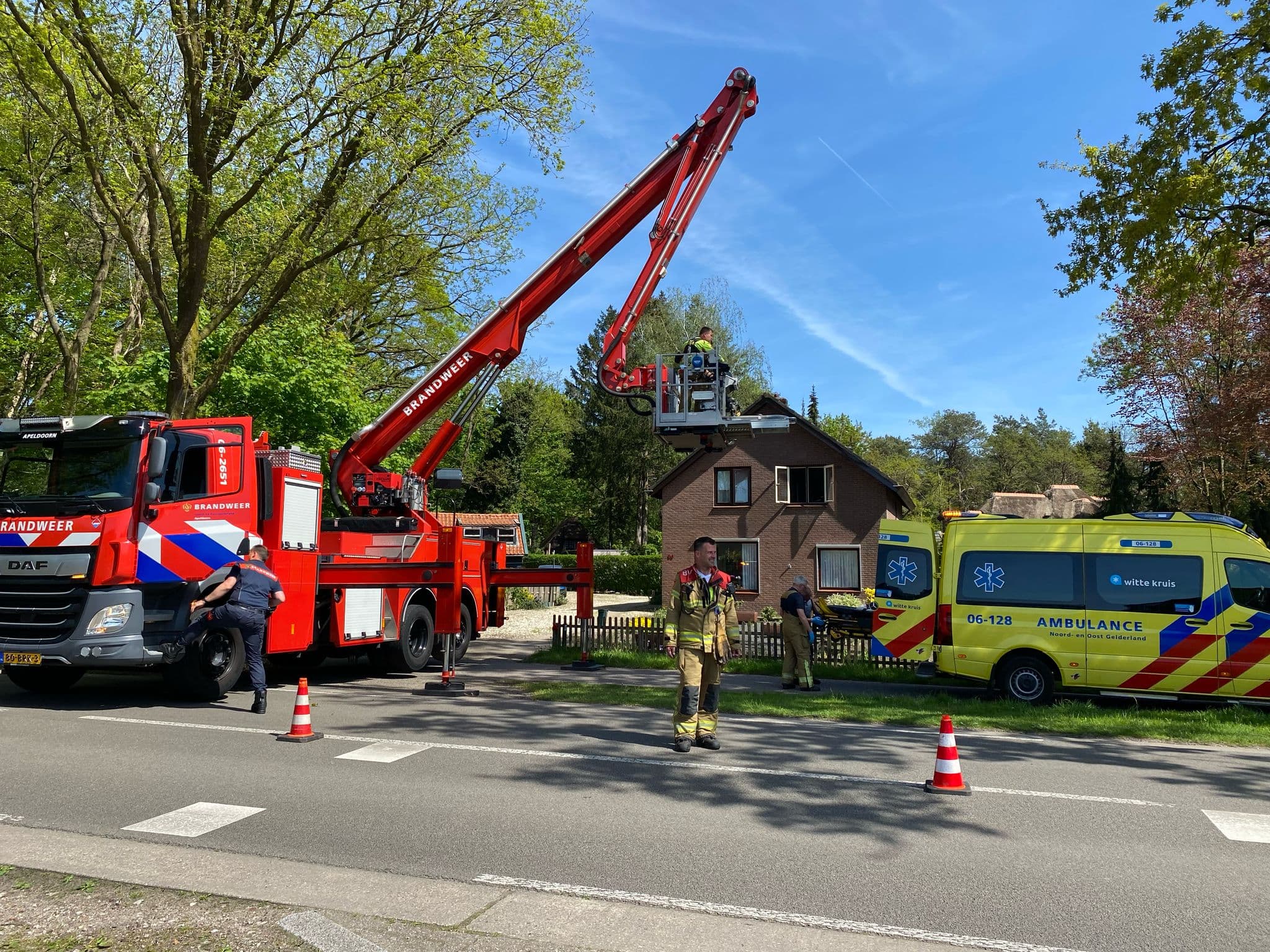 P1 Assistentie ambulance (afhijsen) Elspeterweg Uddel
